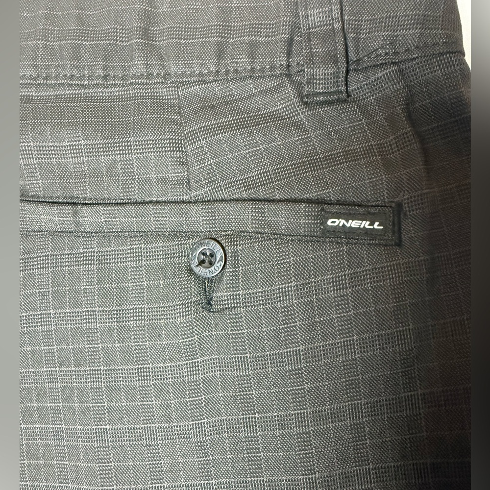 O’NEILL Mens Shorts Size 40 x 10 inseam Gray Check Pockets Chino Walking Skate